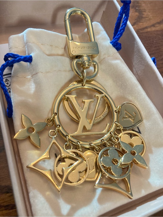 Louis Vuitton Accessories - Louis Vuitton Gold Twinkling Circle Keychain RARE
